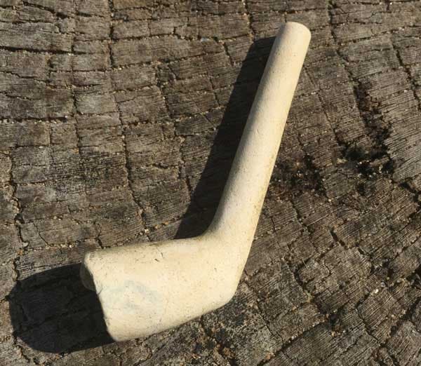 clay pipe marked WE initials